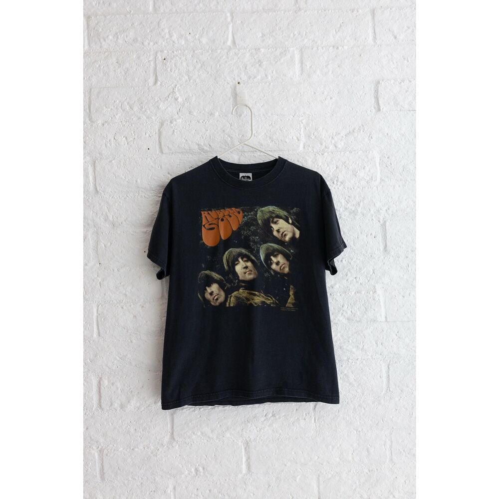 The Beatles Rubber Soul Graphic Band Tee Shirt Black | ©2007 Apple Corps | M
